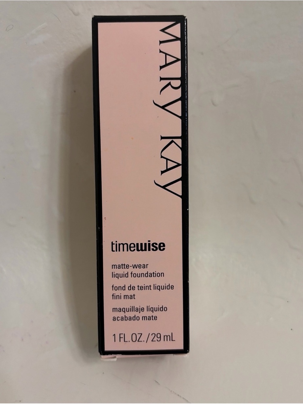 Mary Kay Timewise Matte-Wear Liquid Foundation – Beige 1